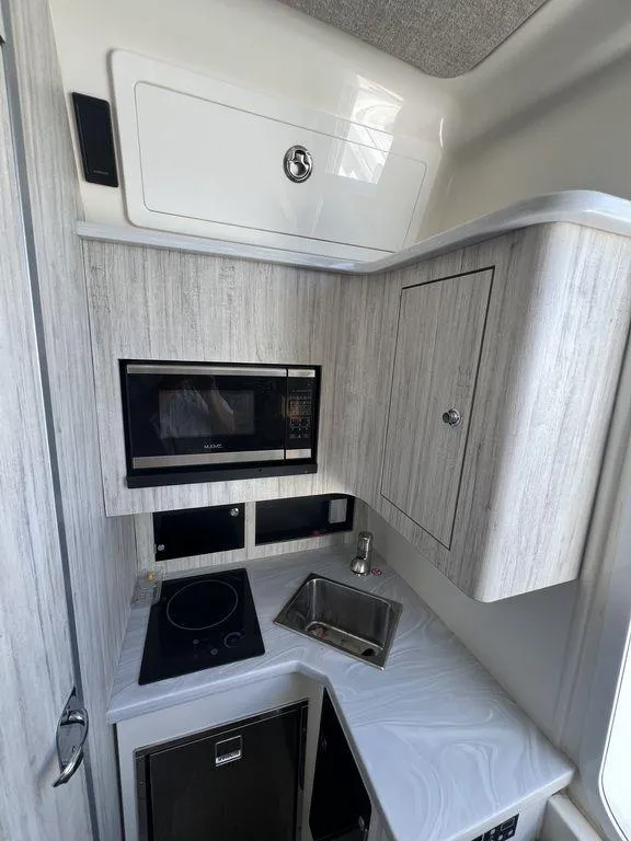 Slide: The Image of Regulator Marine 41 2021 - 64