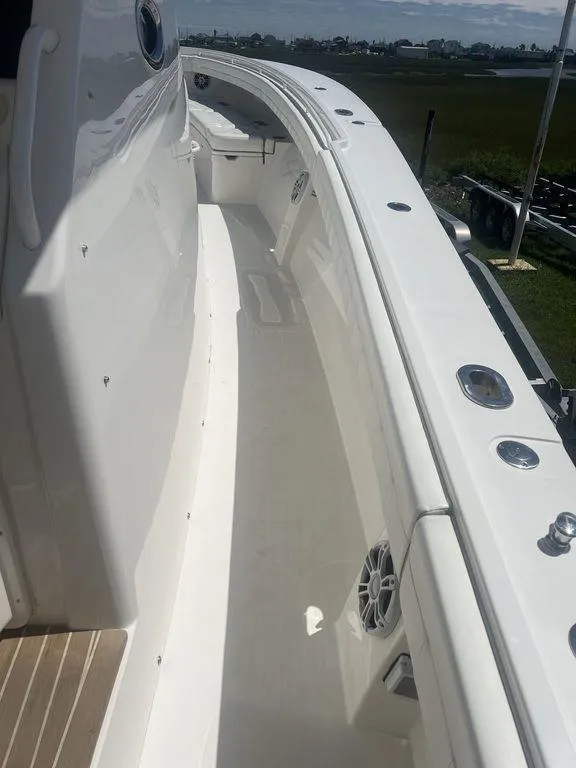 Slide: The Image of Regulator Marine 41 2021 - 72