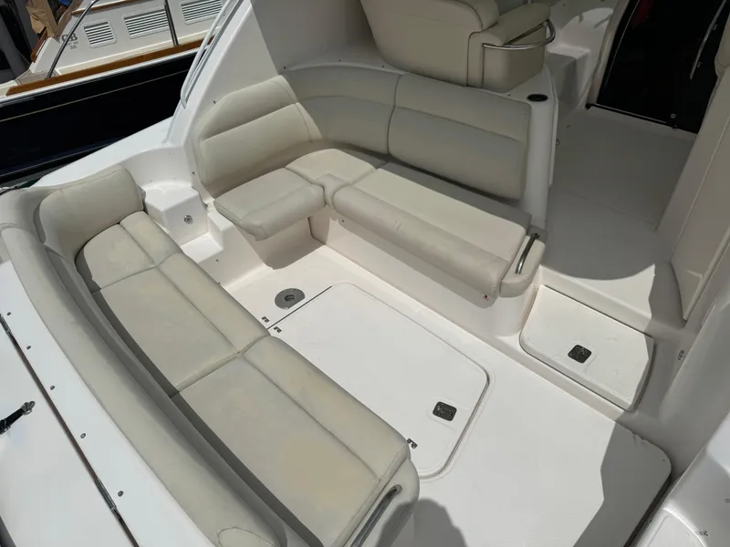 Slide: The Image of stern seating - 15