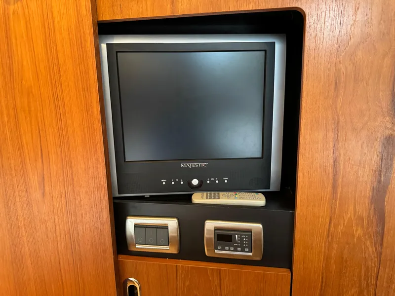 Slide: The Image of master tv - 52