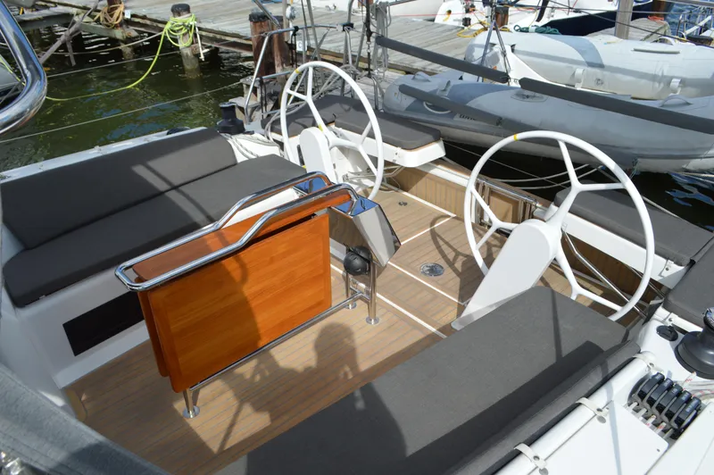 Slide: The Image of Hanse 418 - Cockpit from Port Side w/ Cushions - 13