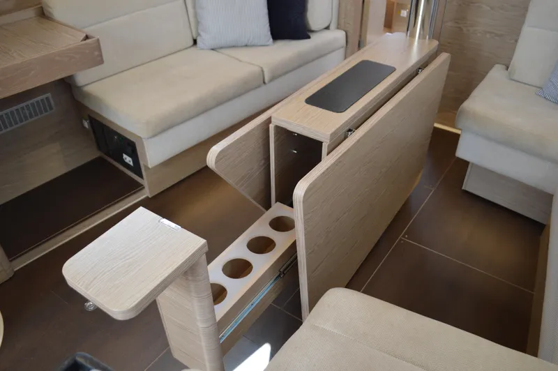 Slide: The Image of Hanse 418 - Wine Storage - 49