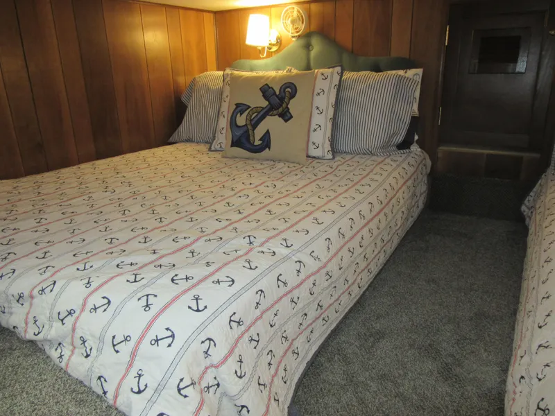 Slide: The Image of Gibson 44 Classic 1995 - 54