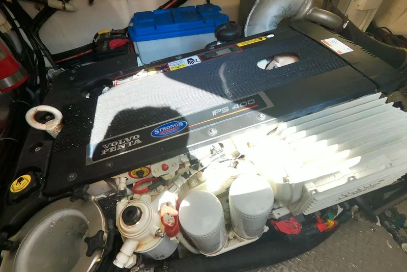 Slide: The Image of Regal 42 Sport Coupe 2011 - 52