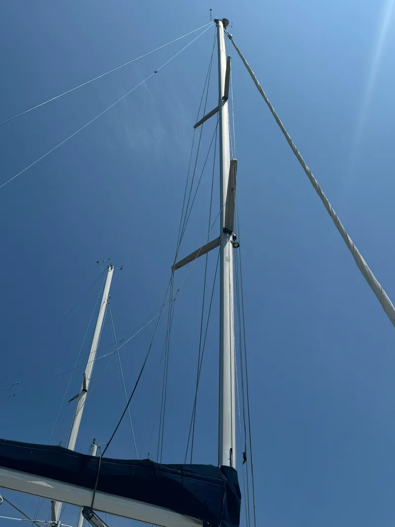 Slide: The Image of Mast Rigging - 19