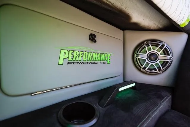 Slide: The Image of Performance Powerboats P360 2025 - 13