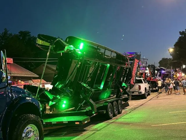 Slide: The Image of Performance Powerboats P360 2025 - 17