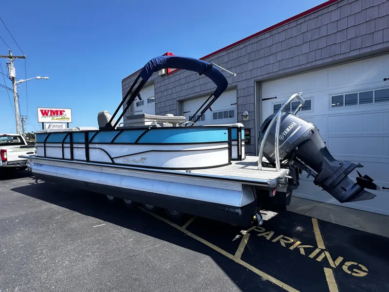 Slide: The Image of 2020 Misty Harbor 2585 Biscayne Bay CE pontoon boat with Yamaha outboard motor. - 5