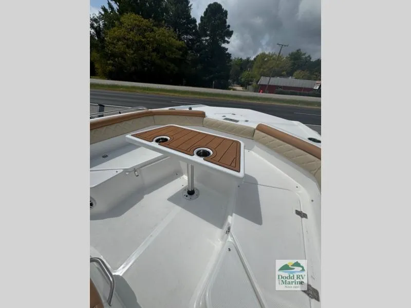 Slide: The Image of Hybrid 211 2025 - 12