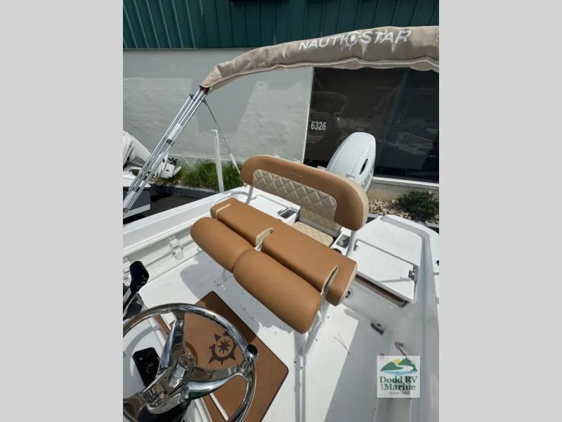 Slide: The Image of Hybrid 211 2025 - 17