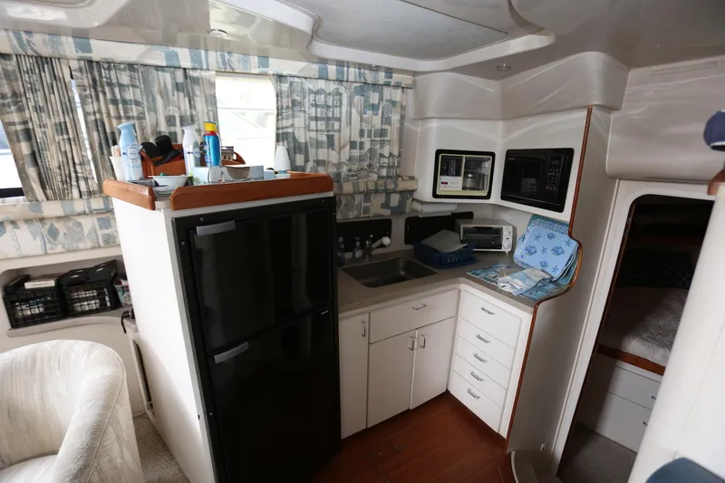 Slide: The Image of Mainship 34 Motor Yacht 1997 - 57