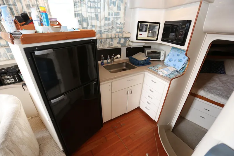 Slide: The Image of Mainship 34 Motor Yacht 1997 - 63