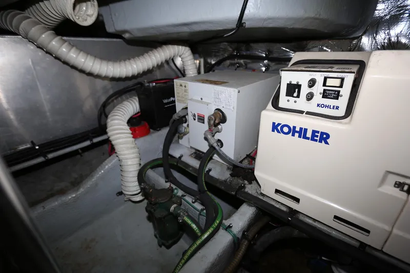 Slide: The Image of Mainship 34 Motor Yacht 1997 - 83