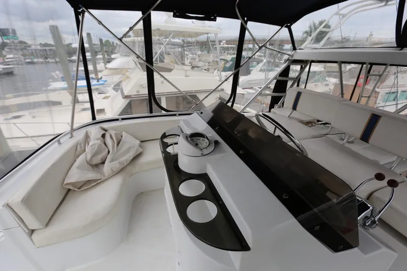 Slide: The Image of Mainship 34 Motor Yacht 1997 - 94