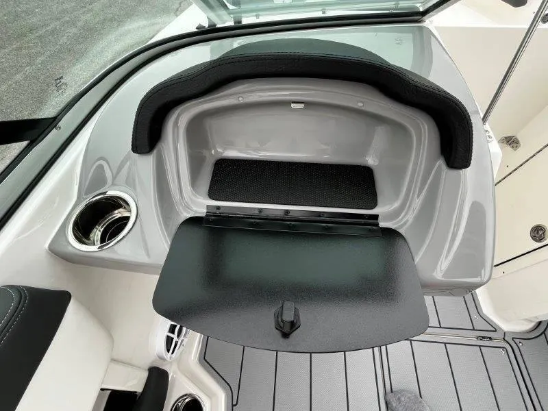 Slide: The Image of Chaparral 21 SSi Ski & Fish 2025 - 127