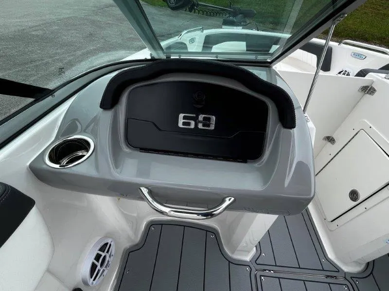 Slide: The Image of Chaparral 21 SSi Ski & Fish 2025 - 138