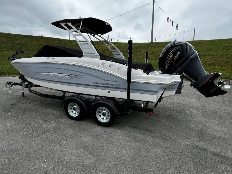 Slide: The Image of Chaparral 21 SSi Ski & Fish 2025 - 142