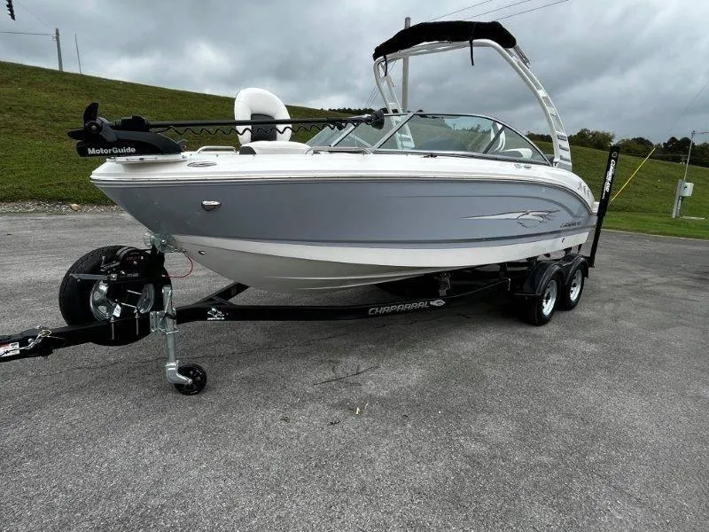 Slide: The Image of Chaparral 21 SSi Ski & Fish 2025 - 145