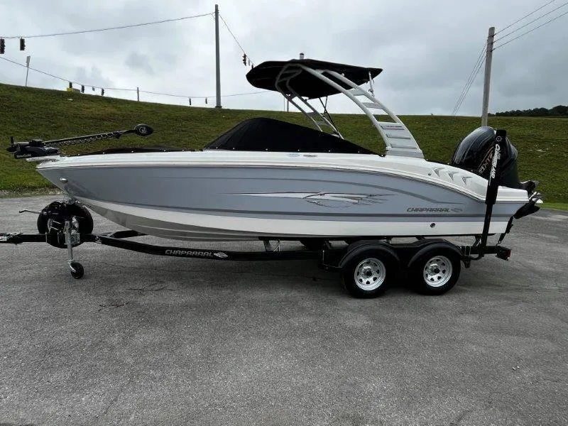 Slide: The Image of Chaparral 21 SSi Ski & Fish 2025 - 146
