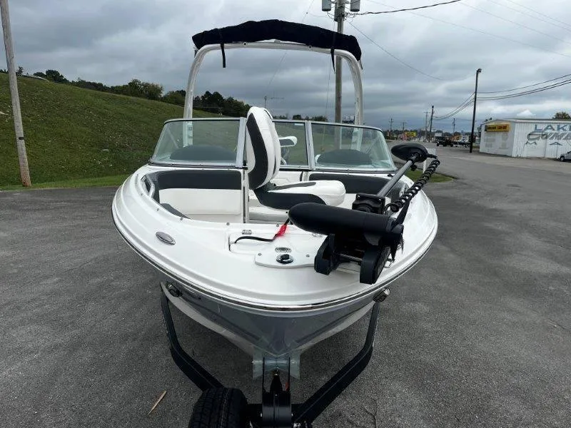 Slide: The Image of Chaparral 21 SSi Ski & Fish 2025 - 147