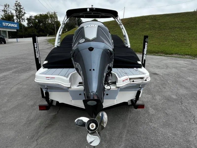 Slide: The Image of Chaparral 21 SSi Ski & Fish 2025 - 158