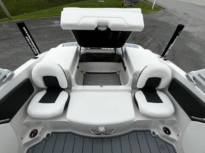 Slide: The Image of Chaparral 21 SSi Ski & Fish 2025 - 159