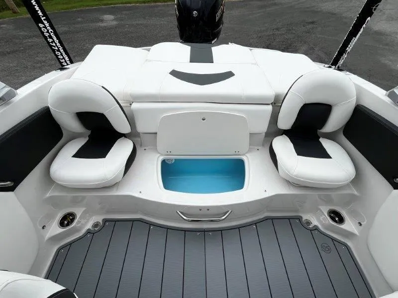 Slide: The Image of Chaparral 21 SSi Ski & Fish 2025 - 161