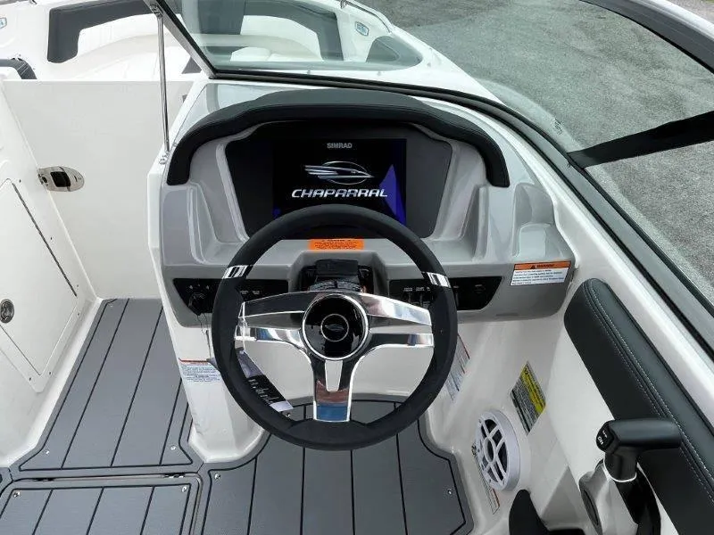 Slide: The Image of Chaparral 21 SSi Ski & Fish 2025 - 182