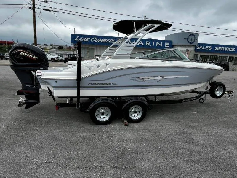 Slide: The Image of Chaparral 21 SSi Ski & Fish 2025 - 5