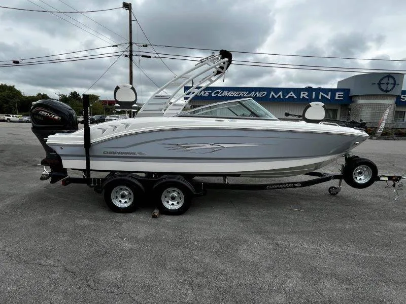 Slide: The Image of Chaparral 21 SSi Ski & Fish 2025 - 58