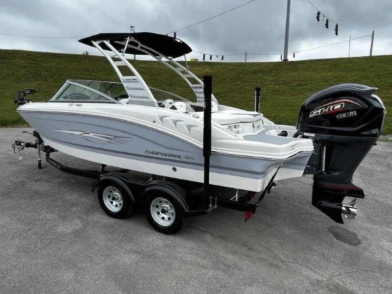 Slide: The Image of Chaparral 21 SSi Ski & Fish 2025 - 65