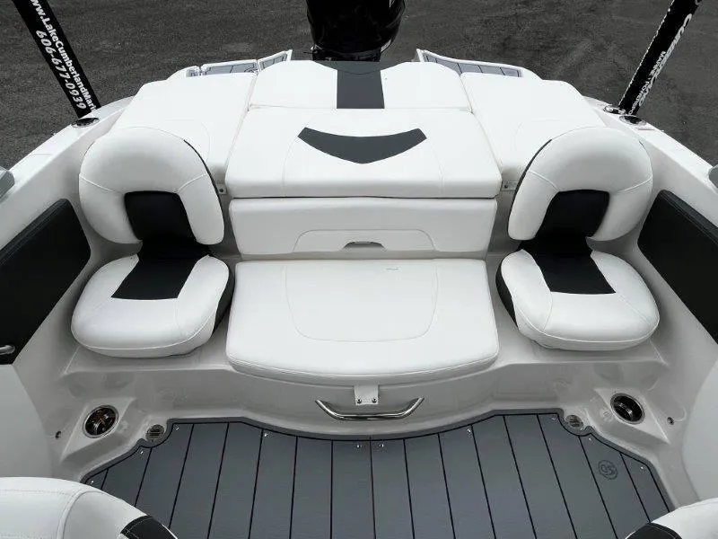 Slide: The Image of Chaparral 21 SSi Ski & Fish 2025 - 74