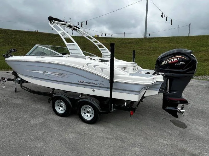 Slide: The Image of Chaparral 21 SSi Ski & Fish 2025 - 88