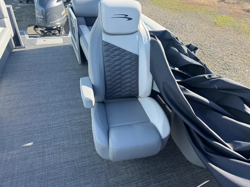 Slide: The Image of 2025 Bennington 22 SSRSR boat seat with modern design and upholstery. - 18