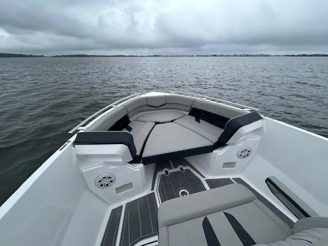 Slide: The Image of 2025 Monterey 27 Elite boat interior on a cloudy day at sea. - 10