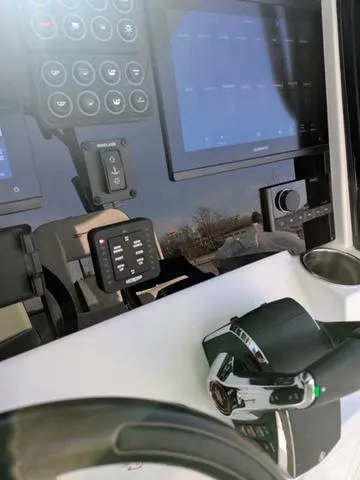 Slide: The Image of Stingray 253CC 2025 - 31