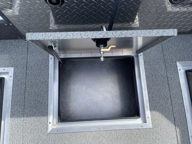 Slide: The Image of Thunder Jet 210 Luxor Limited 2025 - 15