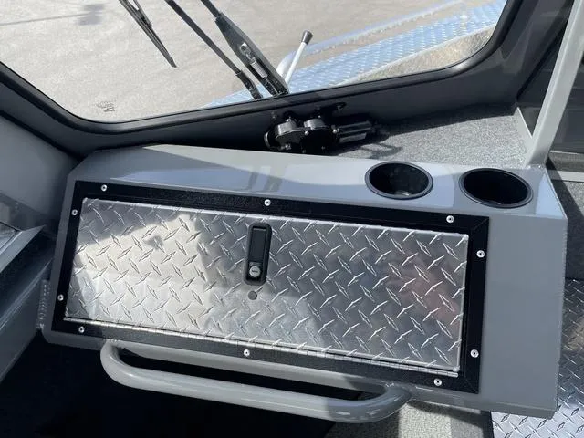 Slide: The Image of Thunder Jet 210 Luxor Limited 2025 - 31