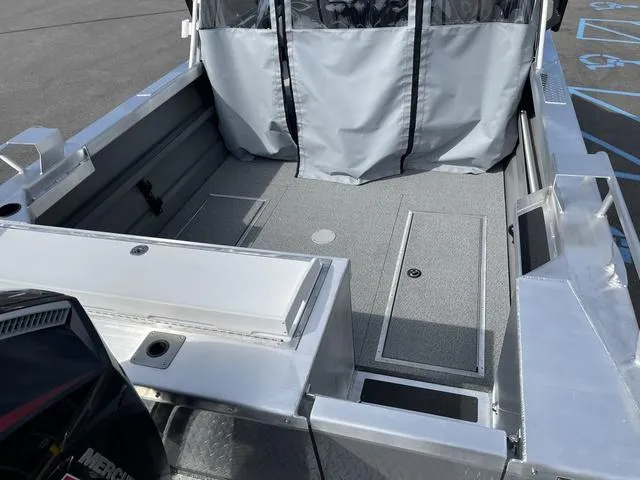 Slide: The Image of Thunder Jet 210 Luxor Limited 2025 - 8