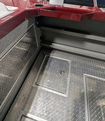 Slide: The Image of Thunder Jet Pilot 26' 2025 - 67