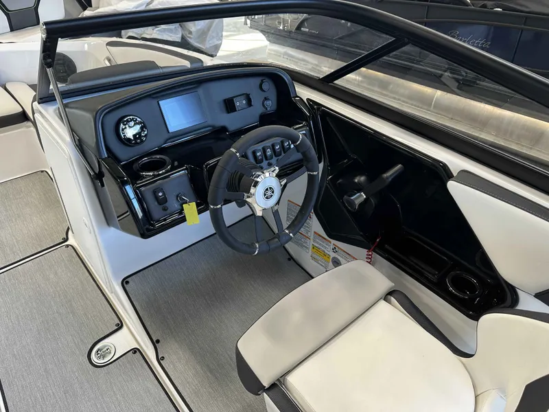 Slide: The Image of Yamaha AR195 2025 - 20