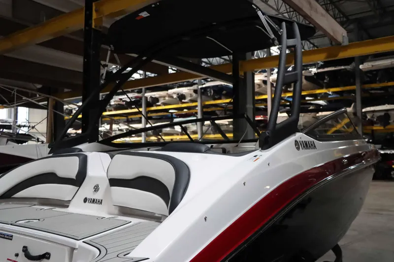 Slide: The Image of Yamaha AR195 2025 - 11