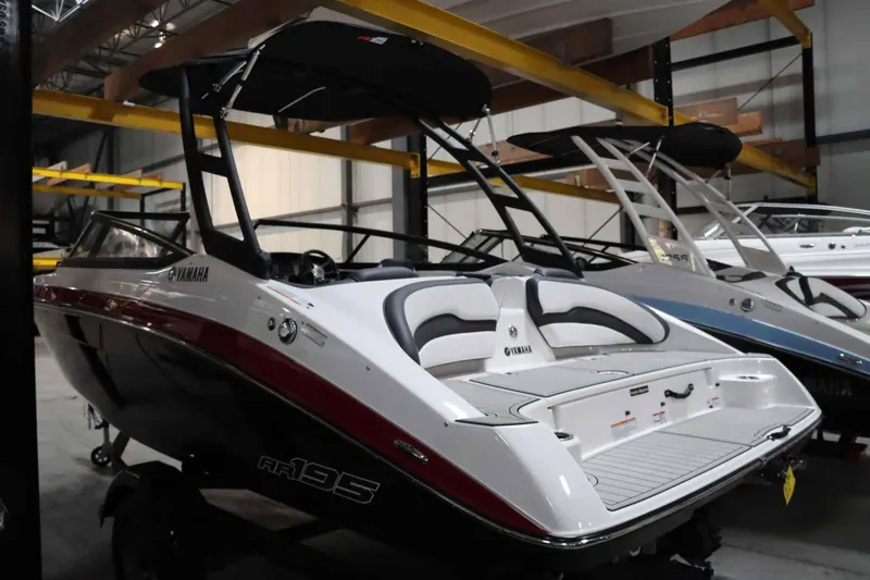 Slide: The Image of Yamaha AR195 2025 - 9