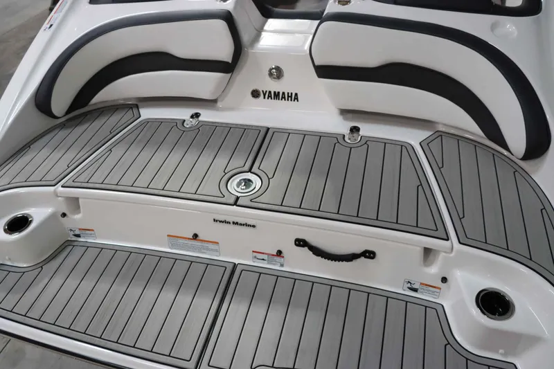 Slide: The Image of Yamaha AR195 2025 - 5