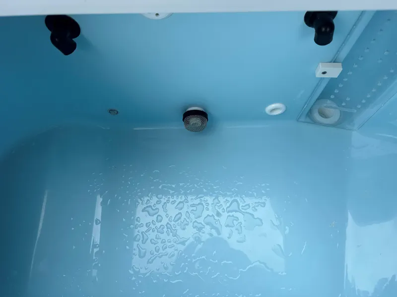 Slide: The Image of Interior of 2025 Pathfinder 2600 HPS boat compartment with water droplets. - 19