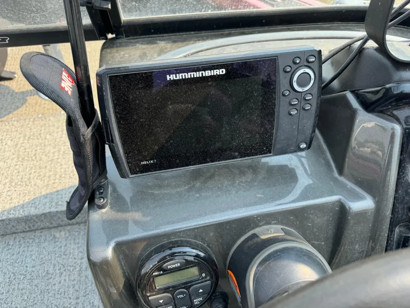 Slide: The Image of Humminbird fish finder on 2021 Tracker Targa V-19 Combo Tournament Edition boat dashboard. - 10
