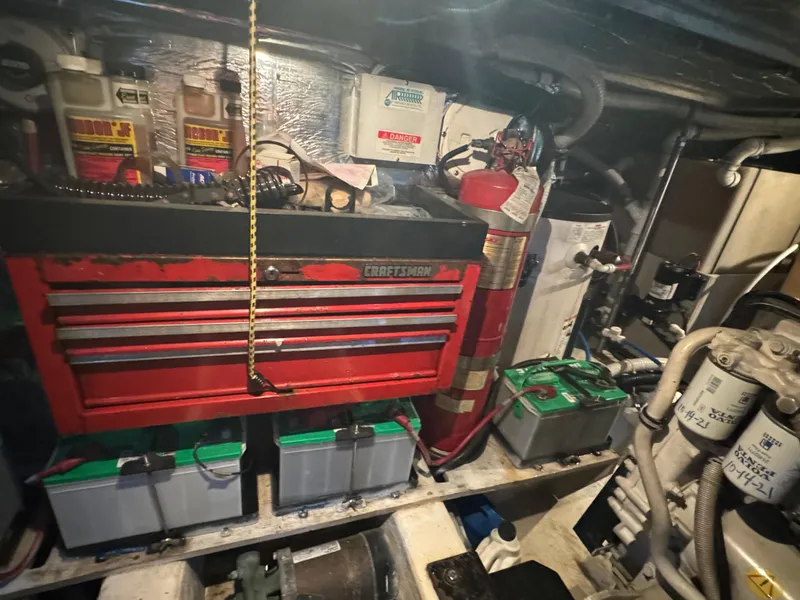 Slide: The Image of Carver 530 Voyager Pilothouse 2000 - 69