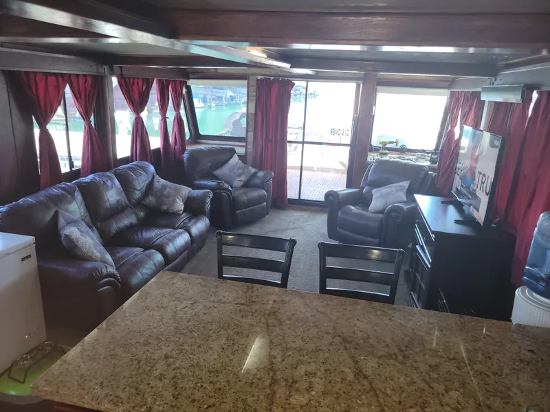 Slide: The Image of Fun Country VIP 65' Houseboat 1999 - 15