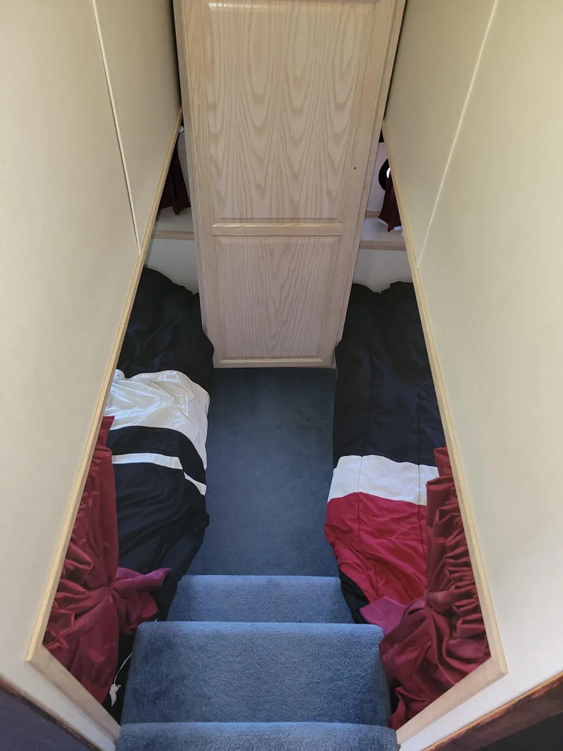 Slide: The Image of Fun Country VIP 65' Houseboat 1999 - 23