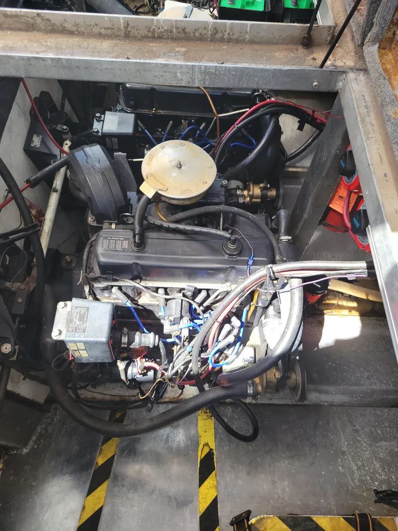 Slide: The Image of Fun Country VIP 65' Houseboat 1999 - 27